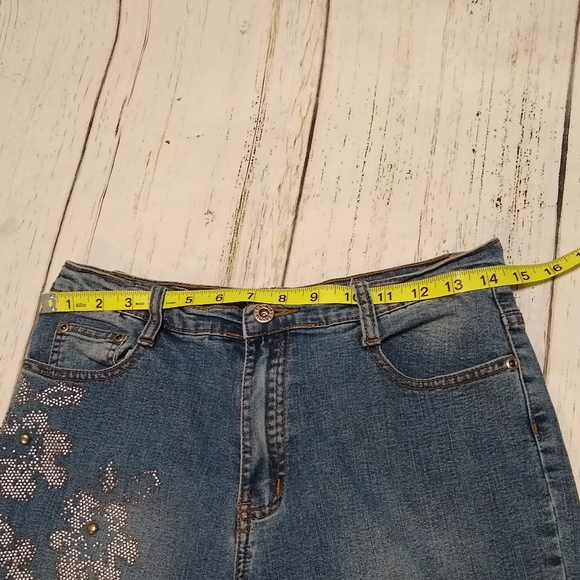 MISHCA embellished cropped/capri jeans, 6 - Picture 9 of 13